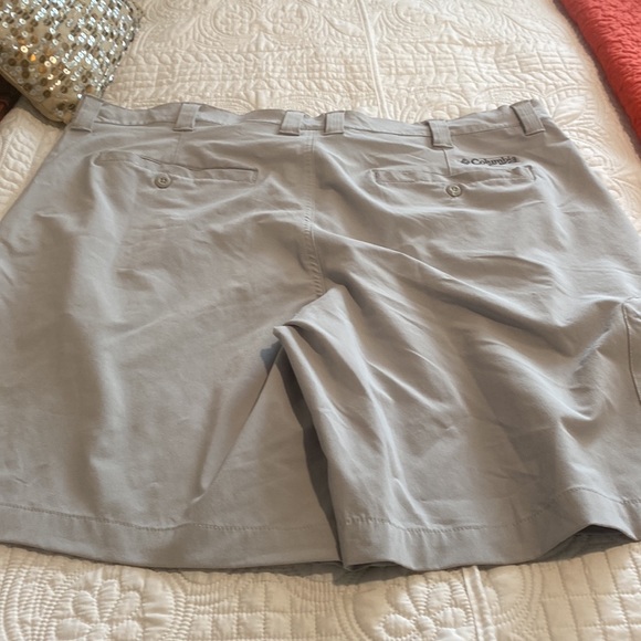 Columbia shorts - Picture 2 of 2